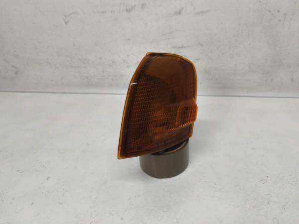 CLIGNOTEUR GAUCHE TOYOTA STARLET - Vue 1